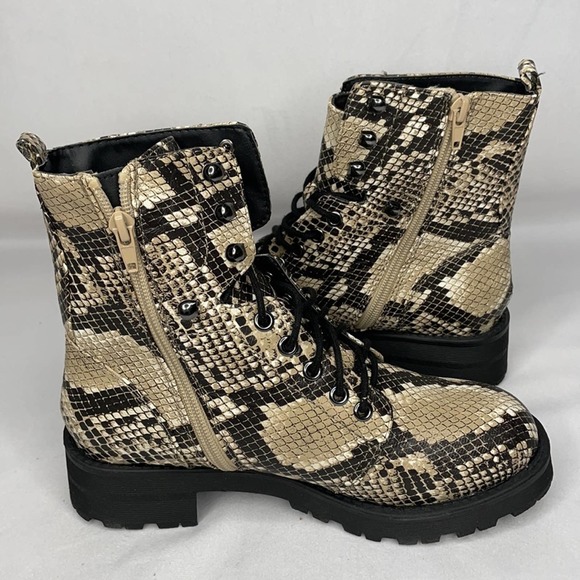 MIA WOMEN'S LEXI SNAKE PRINT BOOT SIZE 7.5 - Picture 4 of 6